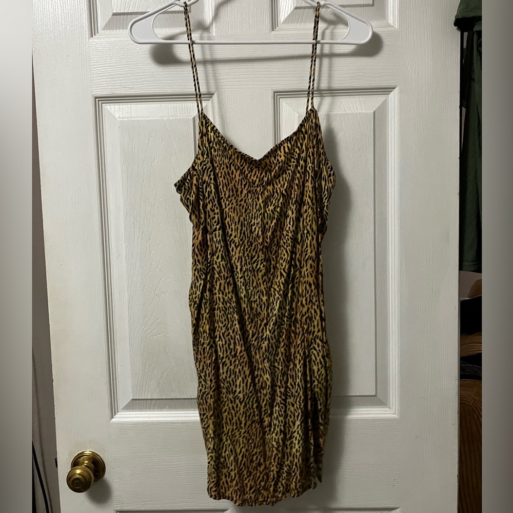 Motel rocks mini cheetah dress with slit on side